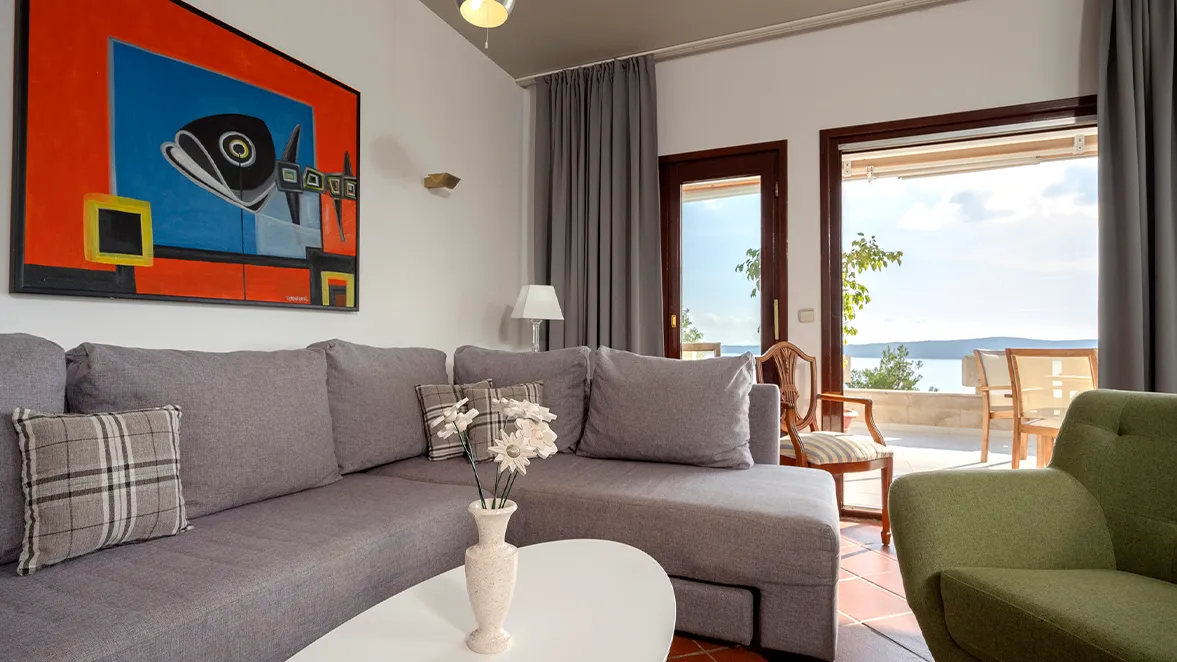 Captains Residence - 1